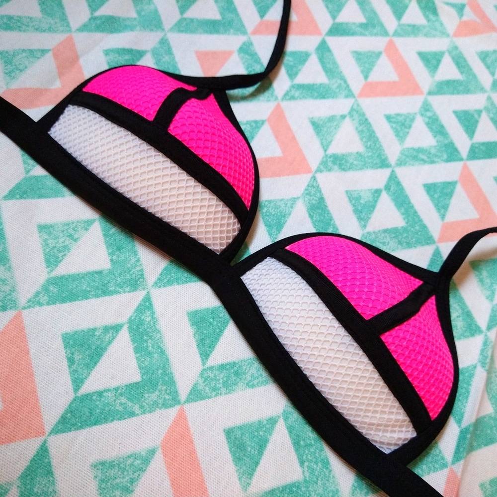 Bathing suit top
